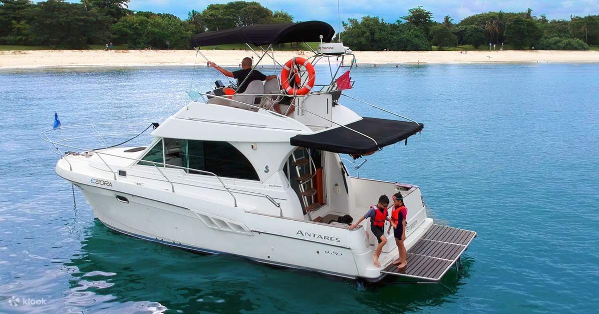rent a yacht in singapore